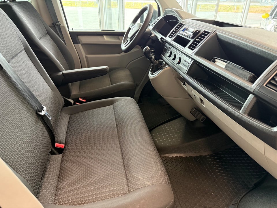 VW Caravelle 2,0 TDi 102 Comfortline lang