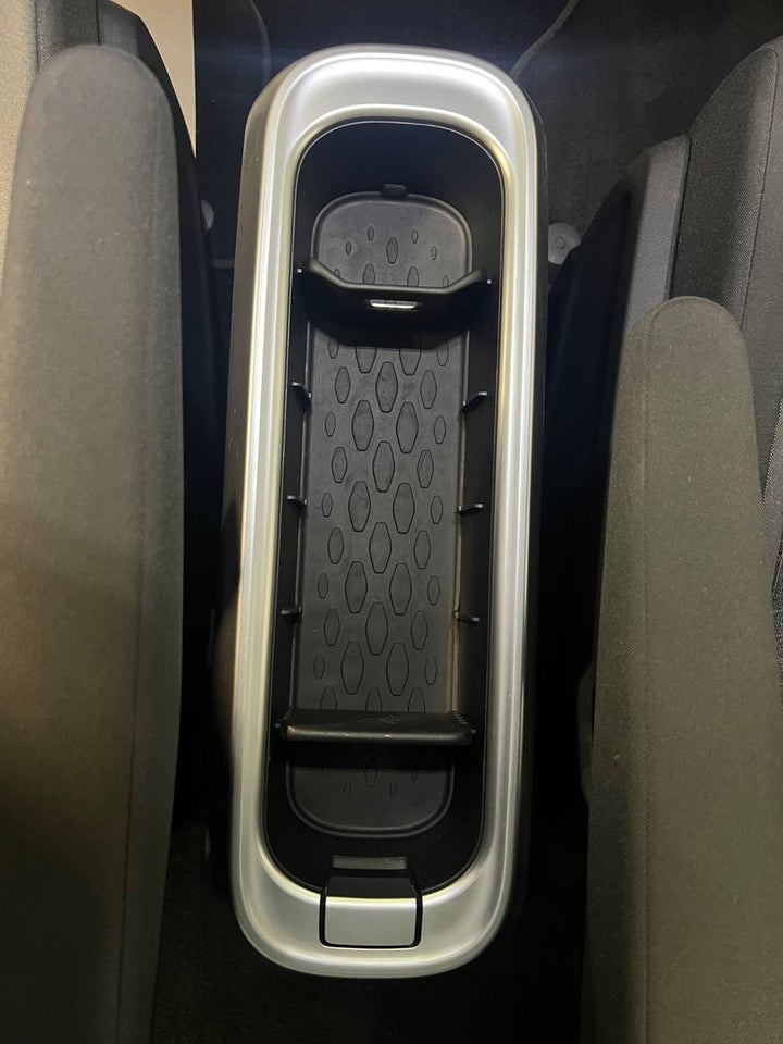 VW ID.Buzz 77 Pro SWB 5d