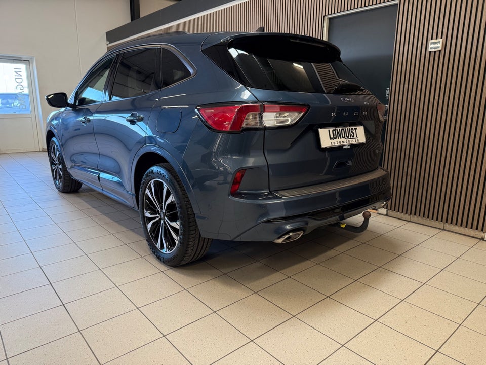 Ford Kuga 2,5 PHEV ST-Line X CVT 5d