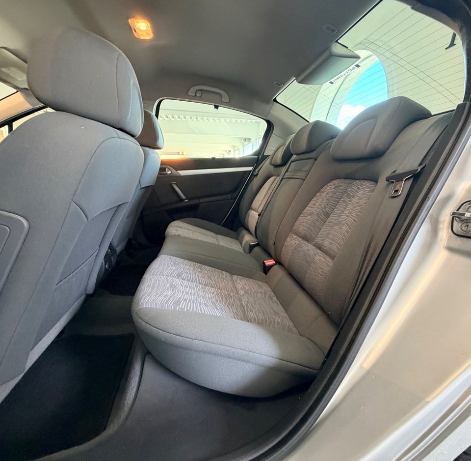Peugeot 407 2,0 SR 4d