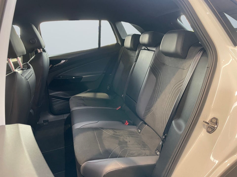 VW ID.4 77 Pro Performance 5d