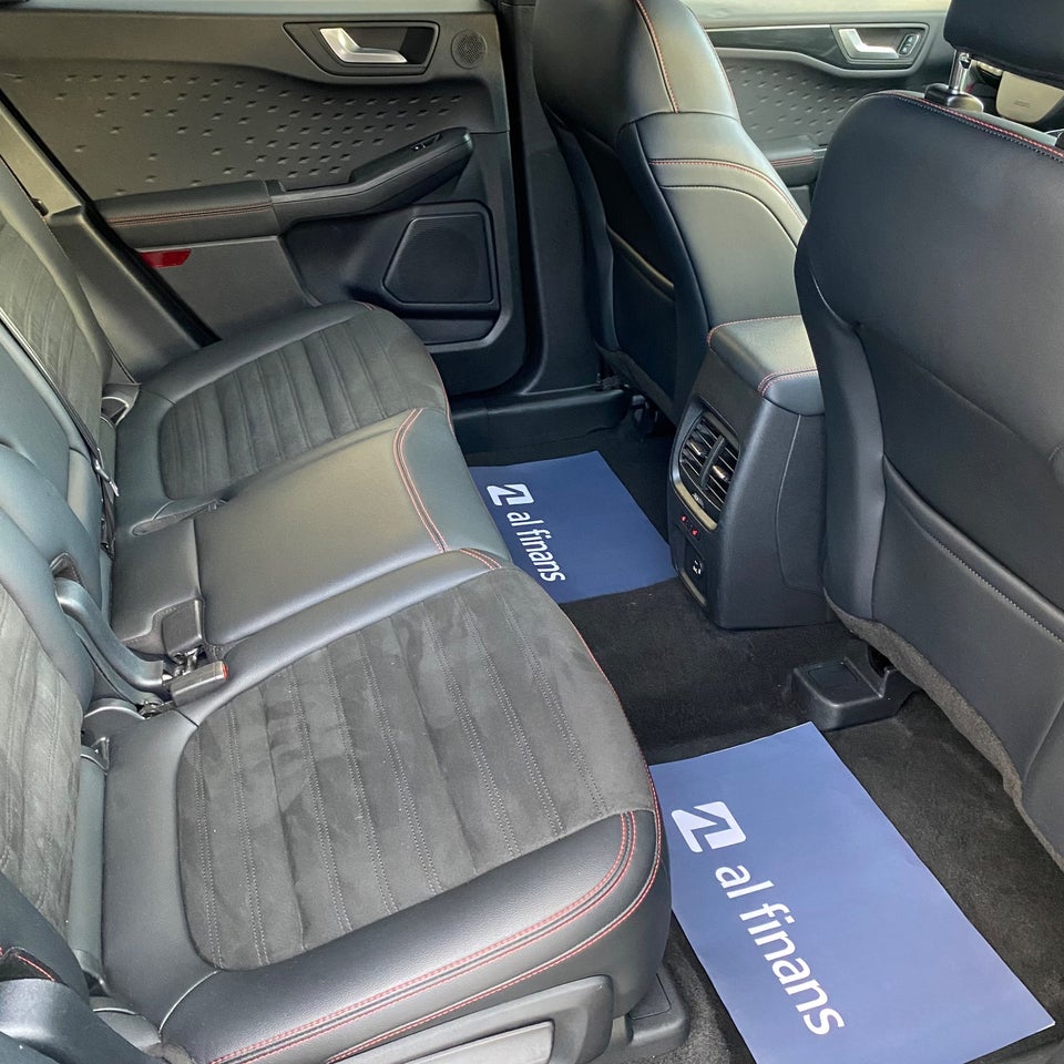 Ford Kuga 2,5 PHEV ST-Line CVT 5d