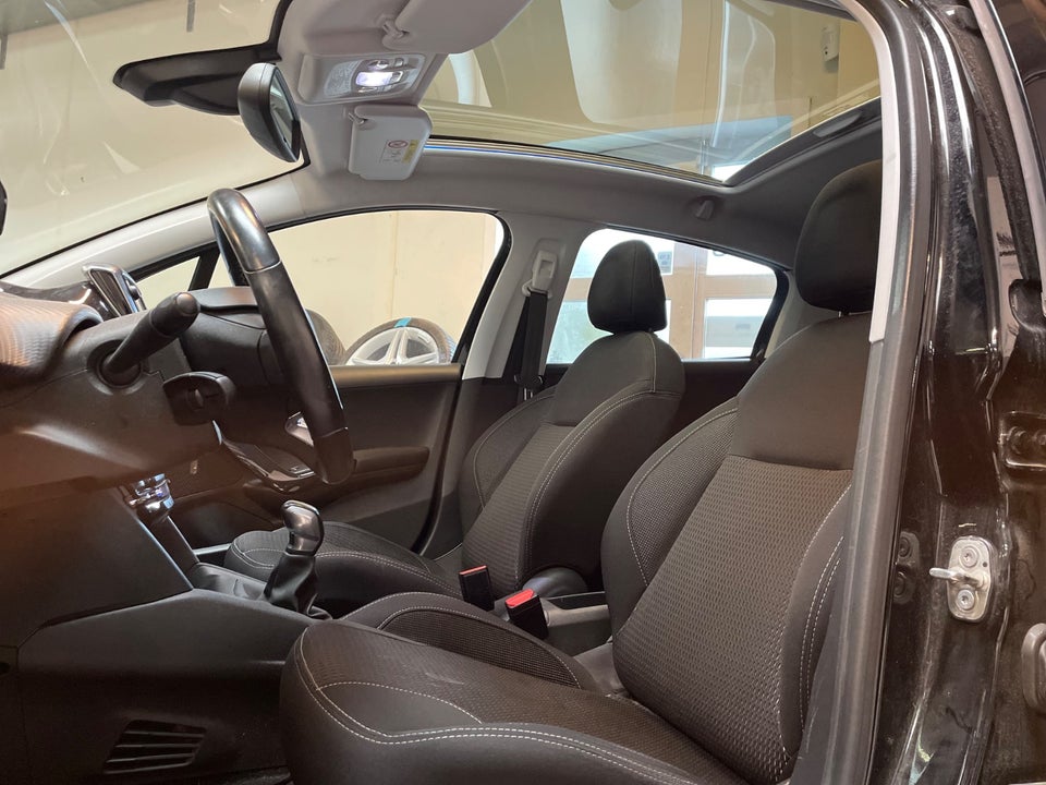 Peugeot 208 1,6 BlueHDi 100 Allure Sky 5d