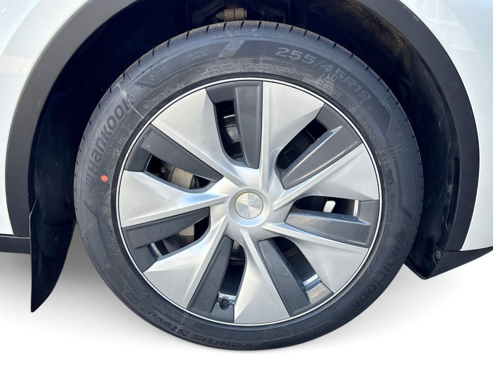 Tesla Model Y RWD 5d
