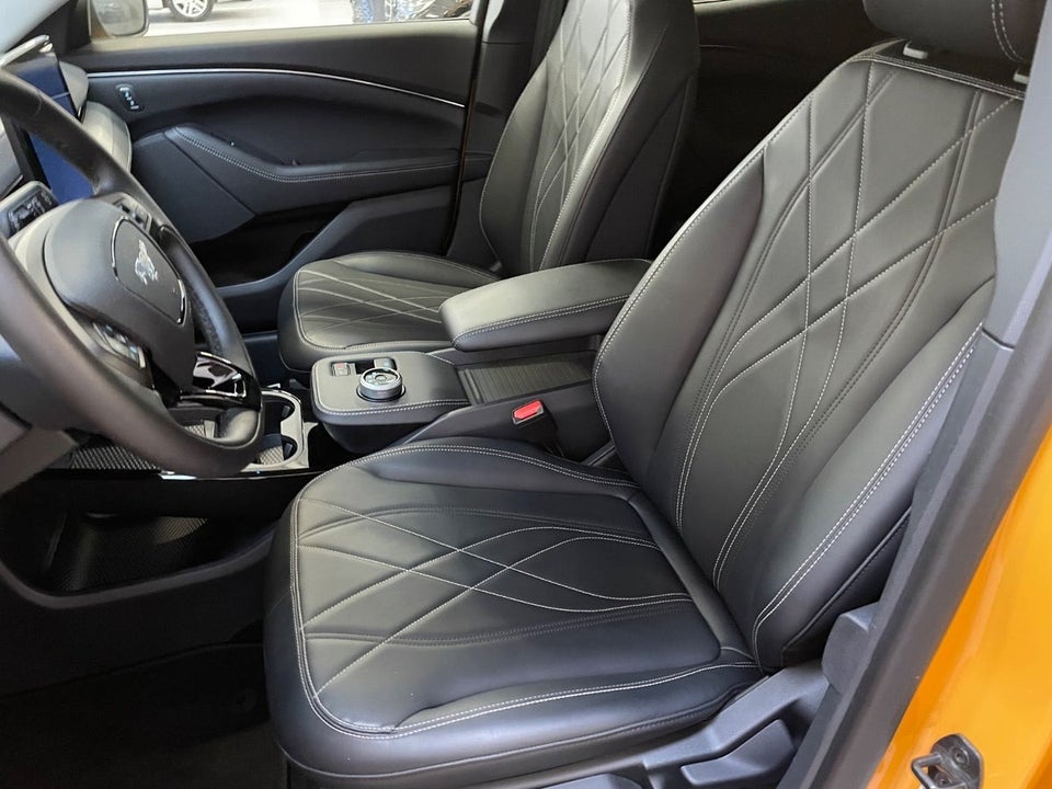 Ford Mustang Mach-E 98 Extended Range 5d