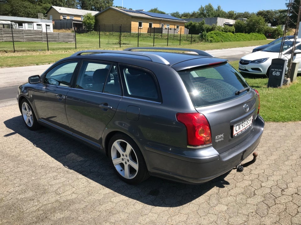 Toyota Avensis 1,8 VVT-i Sol stc. 5d