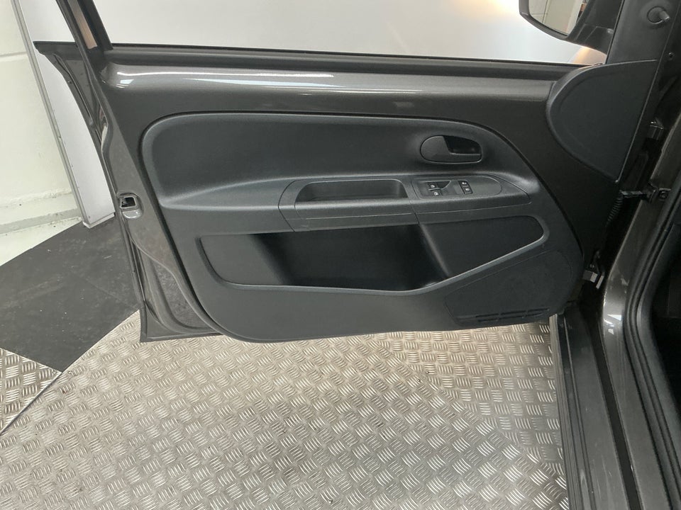 VW e-Up! Style Plus 5d