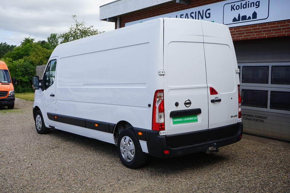 Nissan NV400 2,3 dCi 145 L3H2 Kassevogn RWD