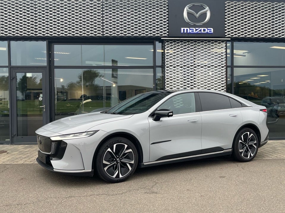 Mazda 6e Takumi Long Range 5d