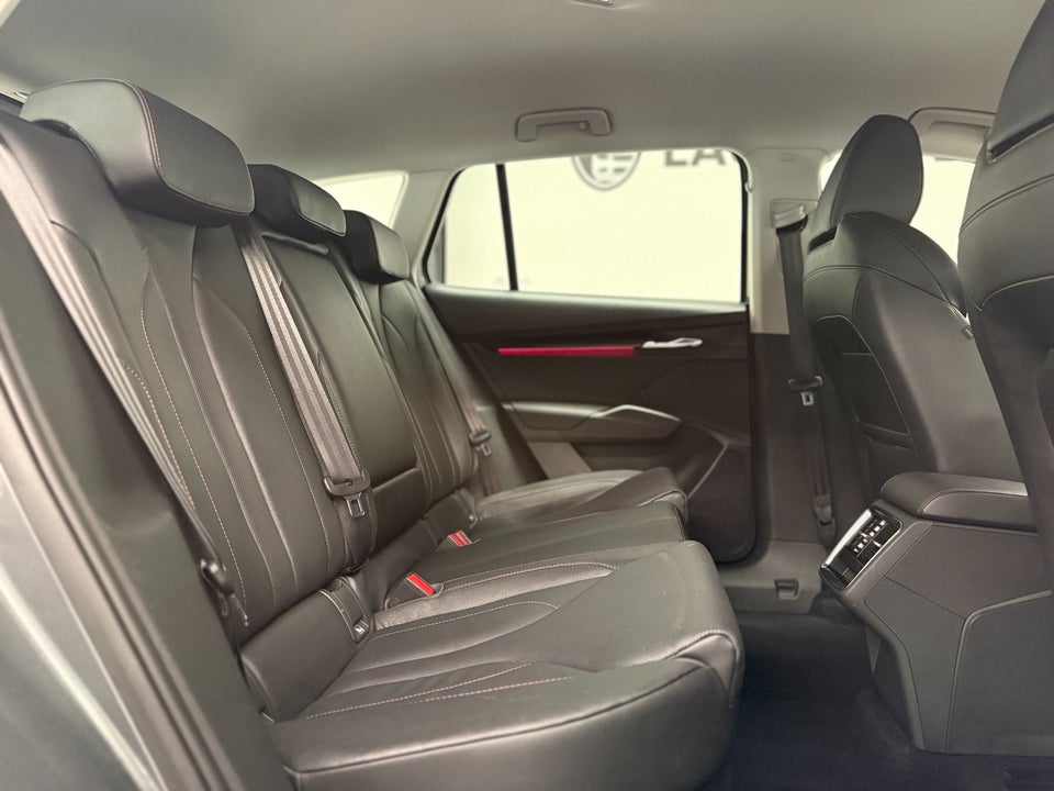 Skoda Enyaq 60 iV Suite 5d