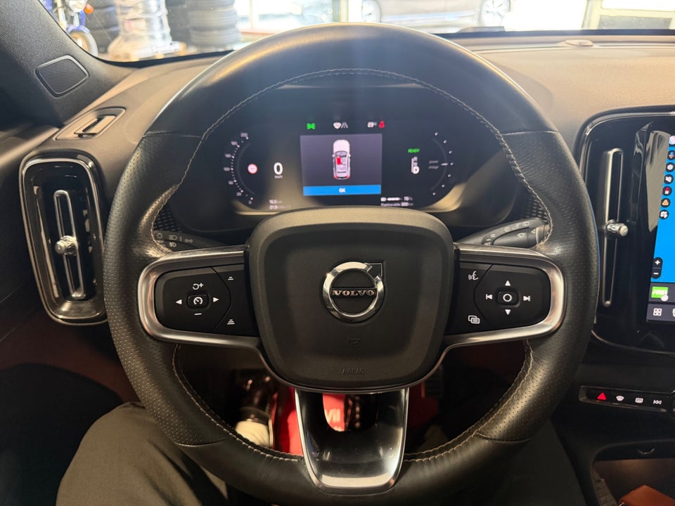 Volvo XC40 P8 ReCharge Twin R-Design 5d