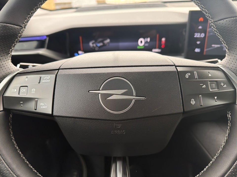 Opel Grandland-e 73 GS Sky 5d