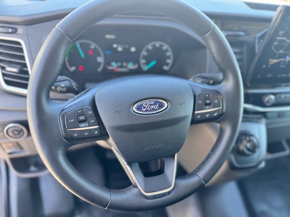 Ford E-Transit 350 L2 Van 68 Trend H2 RWD