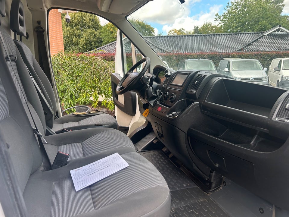 Peugeot Boxer 330 2,2 HDi 130 Kassevogn L2H2