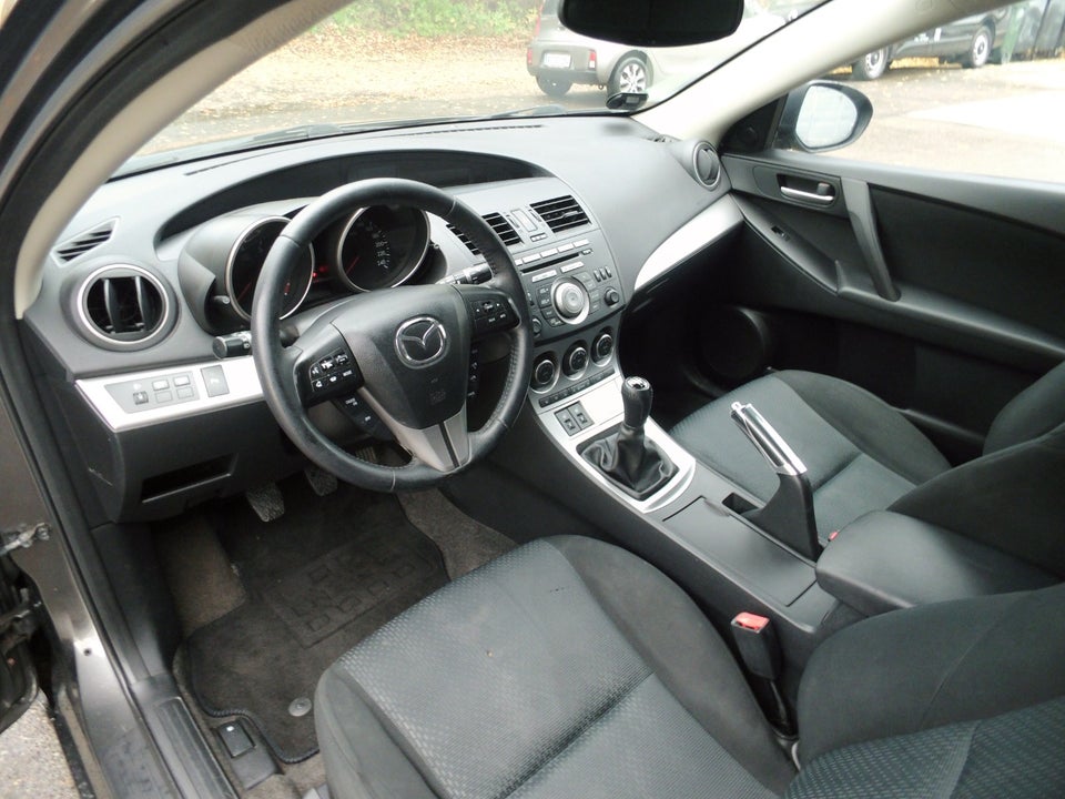 Mazda 3 2,0 Premium Tech 5d