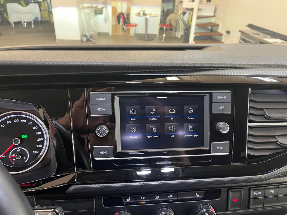 VW Multivan 2,0 TDi 199 Comfortline DSG kort