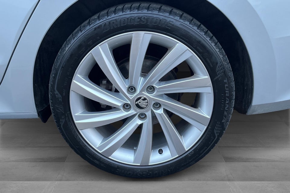 Skoda Octavia 1,4 TSi iV Plus Combi DSG 5d