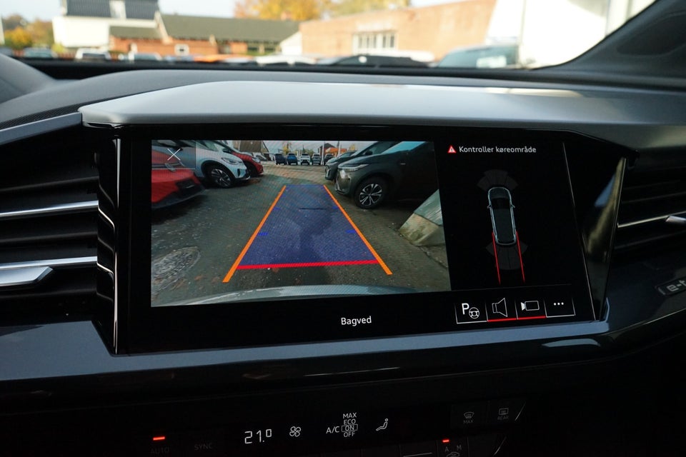 Audi Q4 e-tron 40 S-line 5d