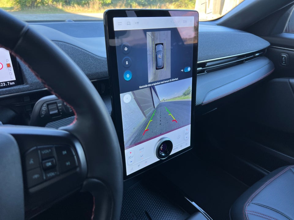 Ford Mustang Mach-E 98 Extended Range 5d