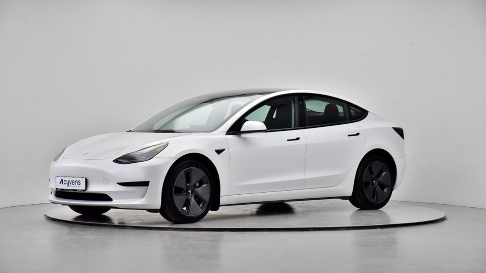 Tesla Model 3 Standard Range+ RWD 4d