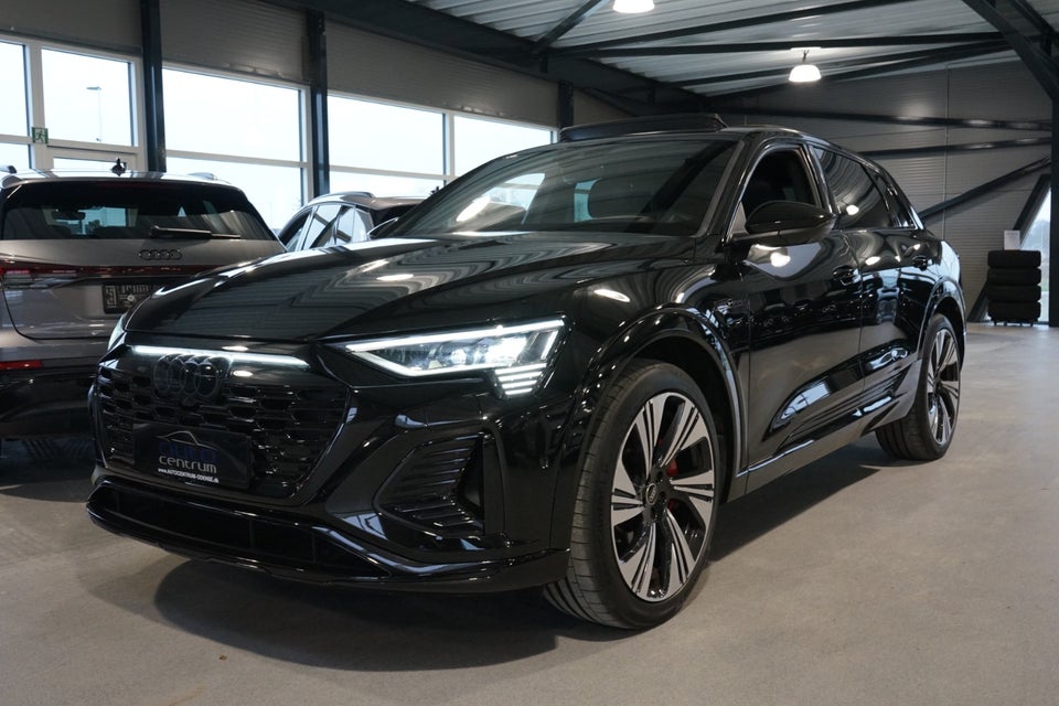 Audi Q8 e-tron 55 S-line Black Style quattro 5d