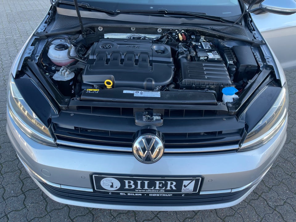 VW Golf VII 1,6 TDi 115 Comfortline Variant 5d