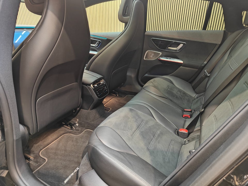 Mercedes EQE350 AMG Line Premium Plus 4d