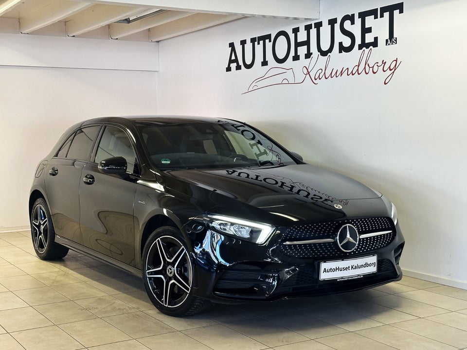 Mercedes A250 e 1,3 AMG Line Night Edition aut. 4d