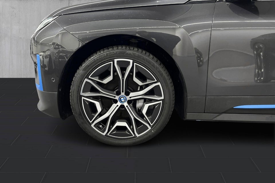BMW iX xDrive40 5d