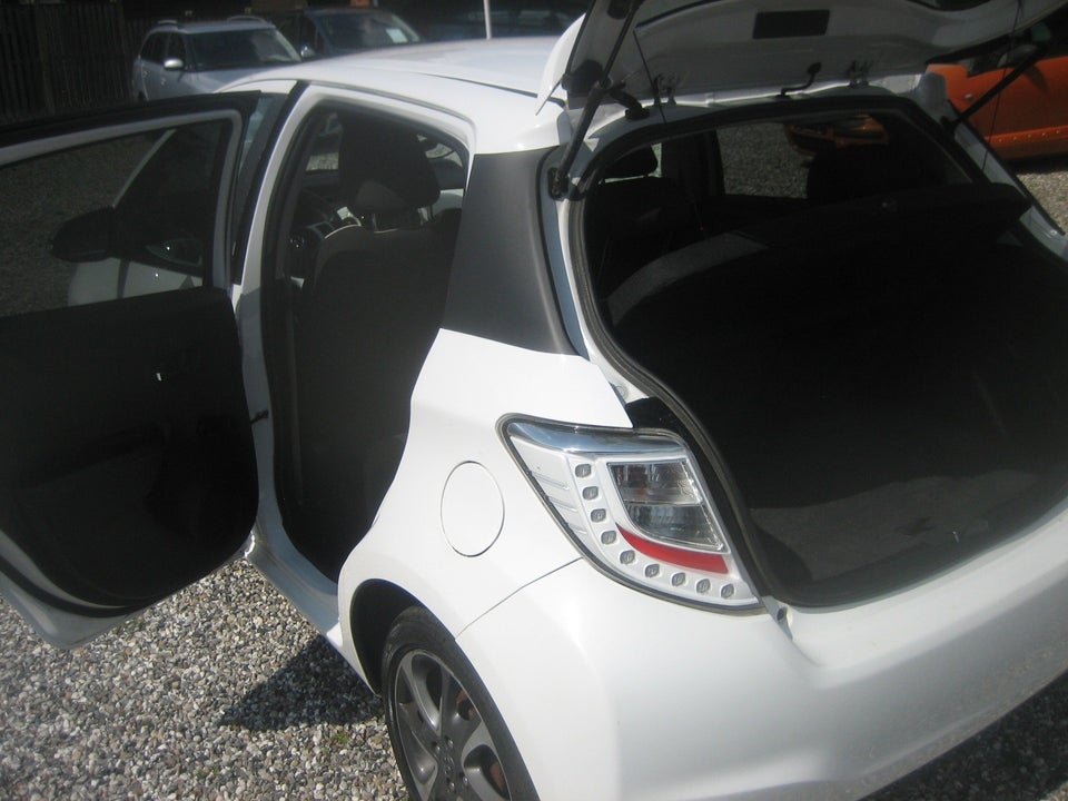 Toyota Yaris 1,3 VVT-i T2 Trend 5d