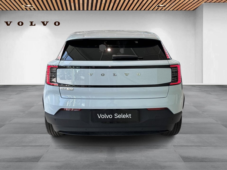 Volvo EX30 Standard Range Plus 5d