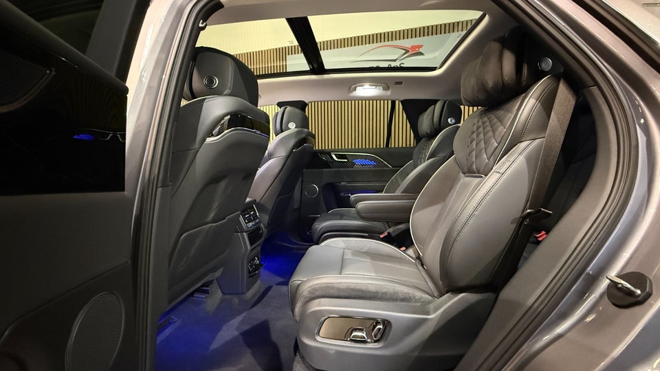 Hongqi E-HS9 99 Exclusive 5d