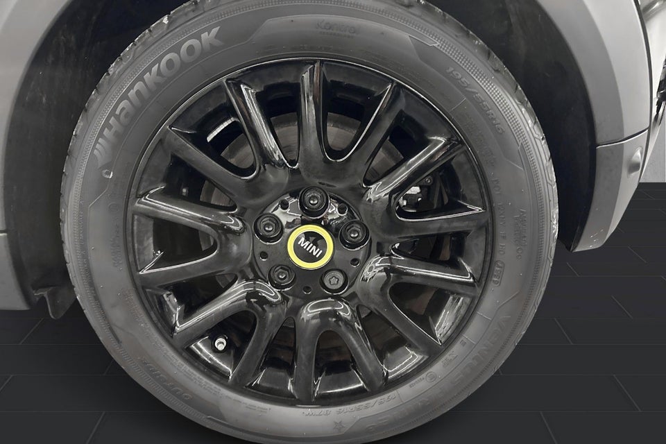 MINI Cooper SE Classic Trim 3d