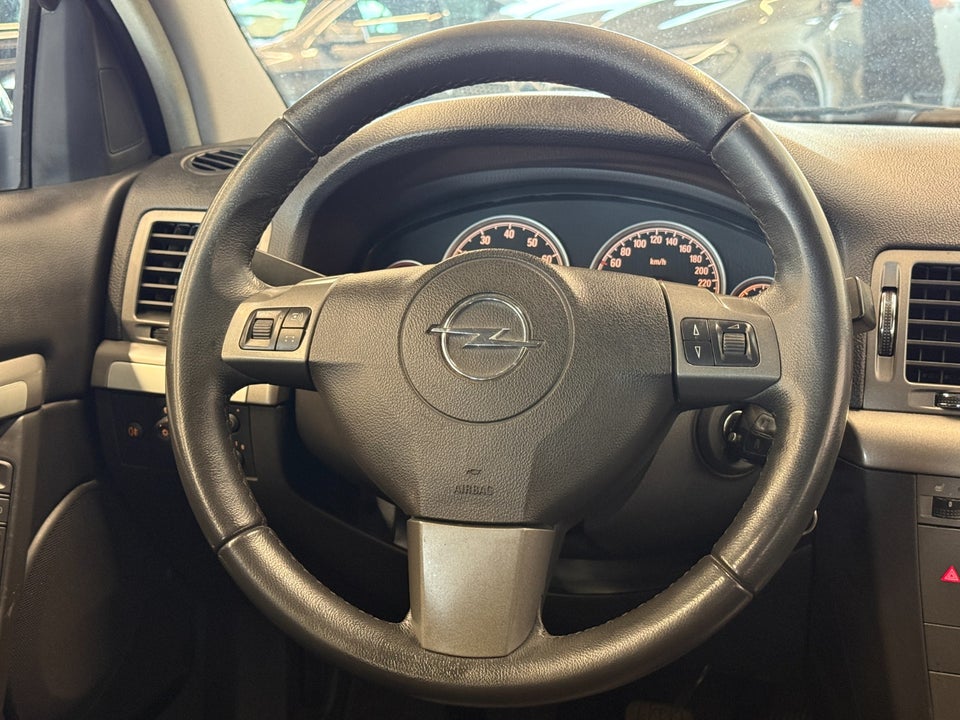 Opel Vectra 1,8 16V 140 Elegance 5d