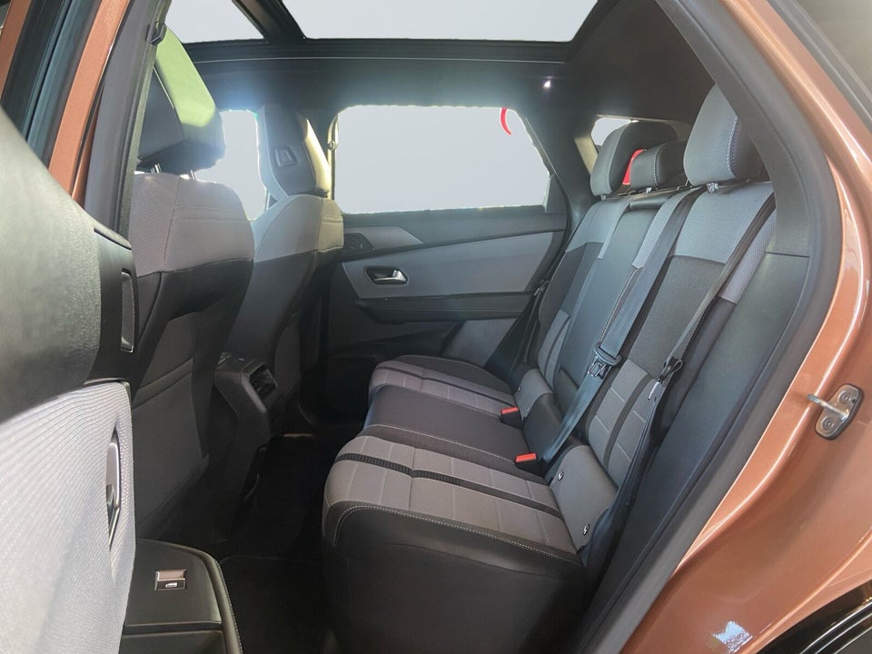 Opel Grandland-e 73 GS Sky 5d