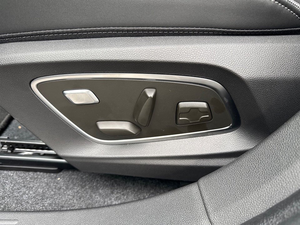 Renault Megane E-Tech 60 Iconic 5d