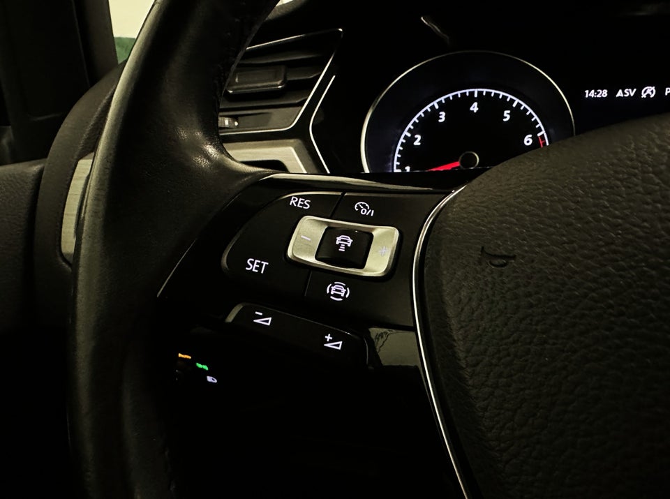 VW Touran 1,5 TSi 150 Comfortline DSG 7prs 5d