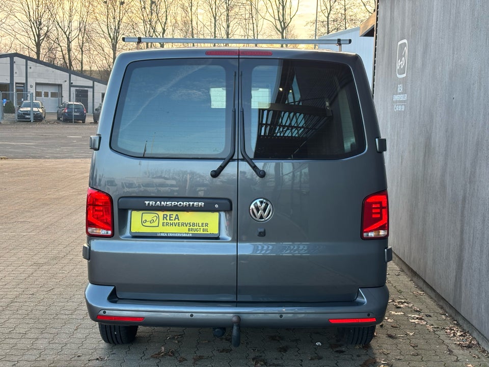 VW Transporter 2,0 TDi 150 Kassevogn DSG kort
