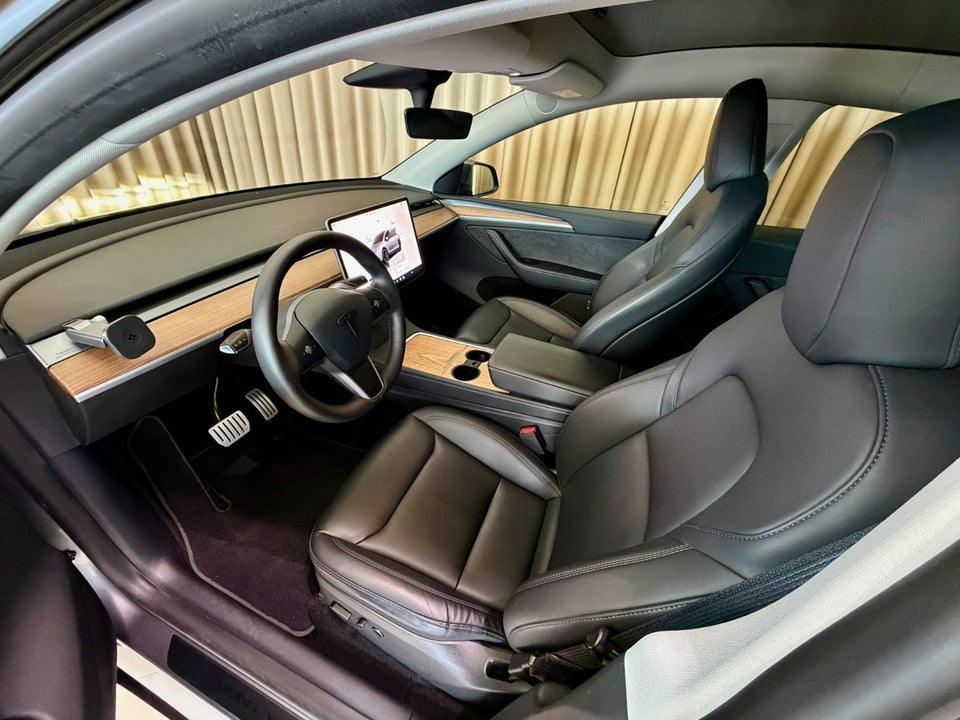 Tesla Model Y Performance AWD 5d