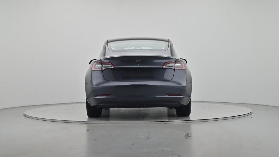 Tesla Model 3 RWD 4d