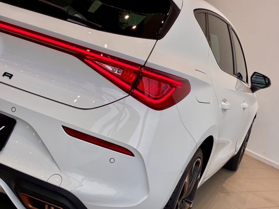 Cupra Leon 1,4 eHybrid DSG 5d