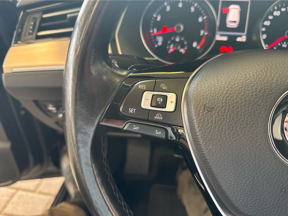 VW Passat 1,8 TSi 180 High+ Variant DSG 5d