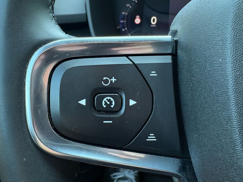 Volvo XC40 P6 ReCharge Plus 5d