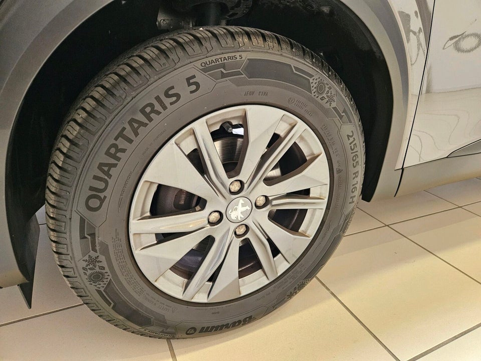 Peugeot 2008 1,2 PureTech 130 Active Limited EAT8 5d