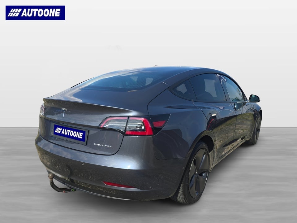 Tesla Model 3 Long Range AWD 4d