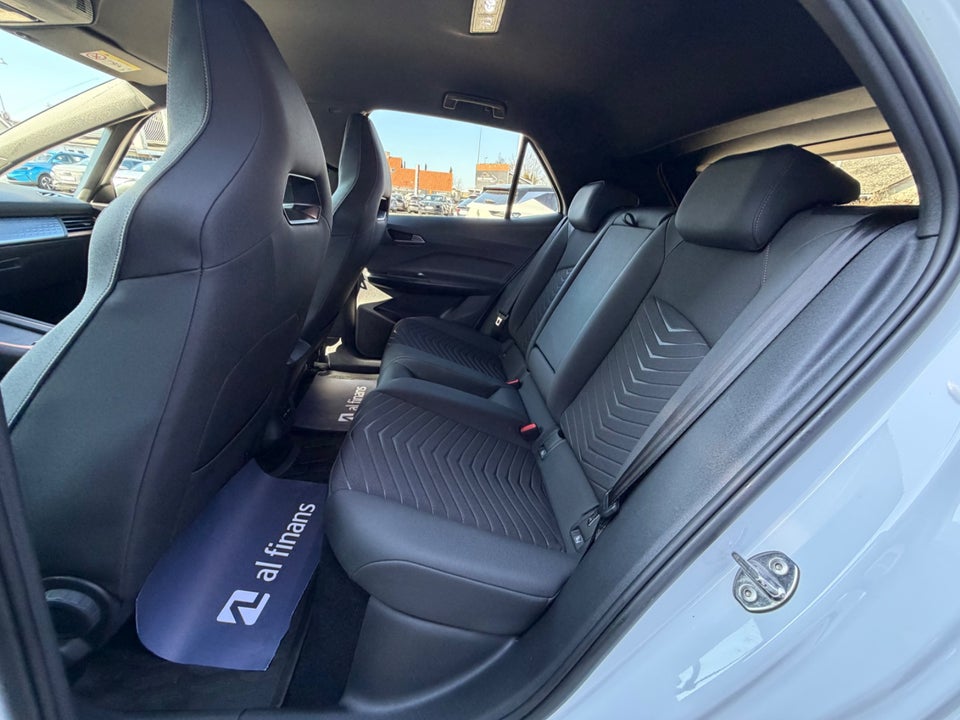 Cupra Born 77 e-Boost 5d