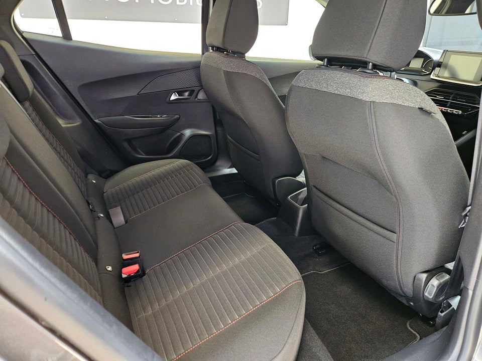 Peugeot 2008 1,2 PureTech 130 Active Limited EAT8 5d