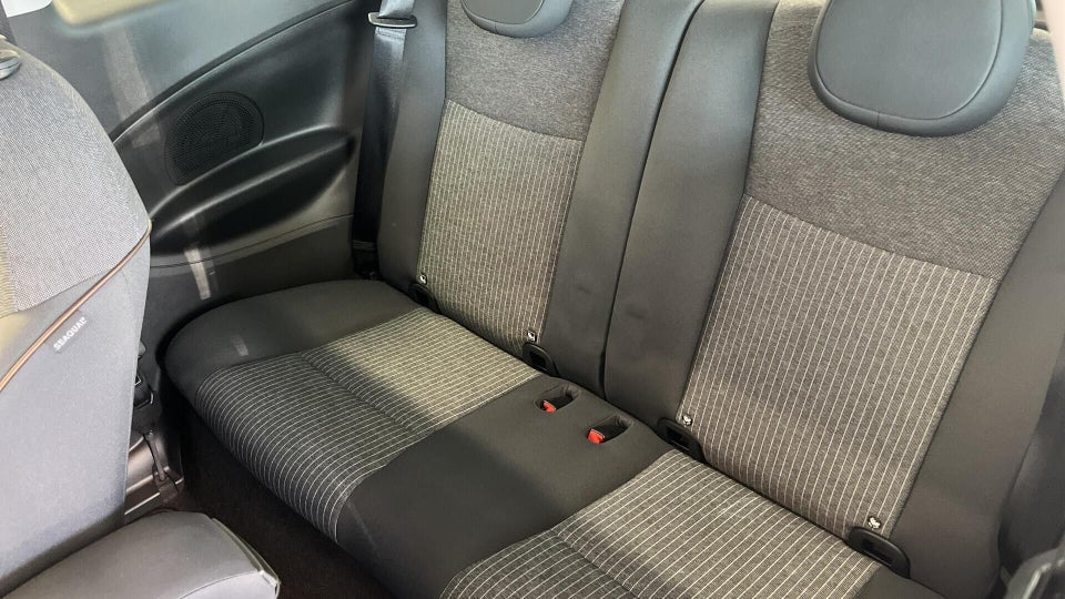 Fiat 500e 42 Icon 3d