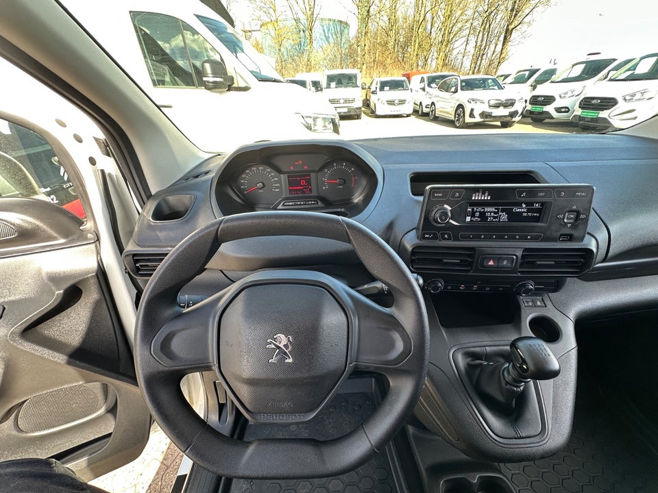 Peugeot Partner 1,2 PureTech 110 L1V1 Plus Van