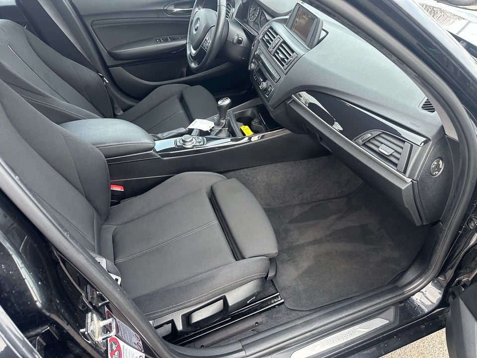 BMW 116i 1,6 Sport Line 5d